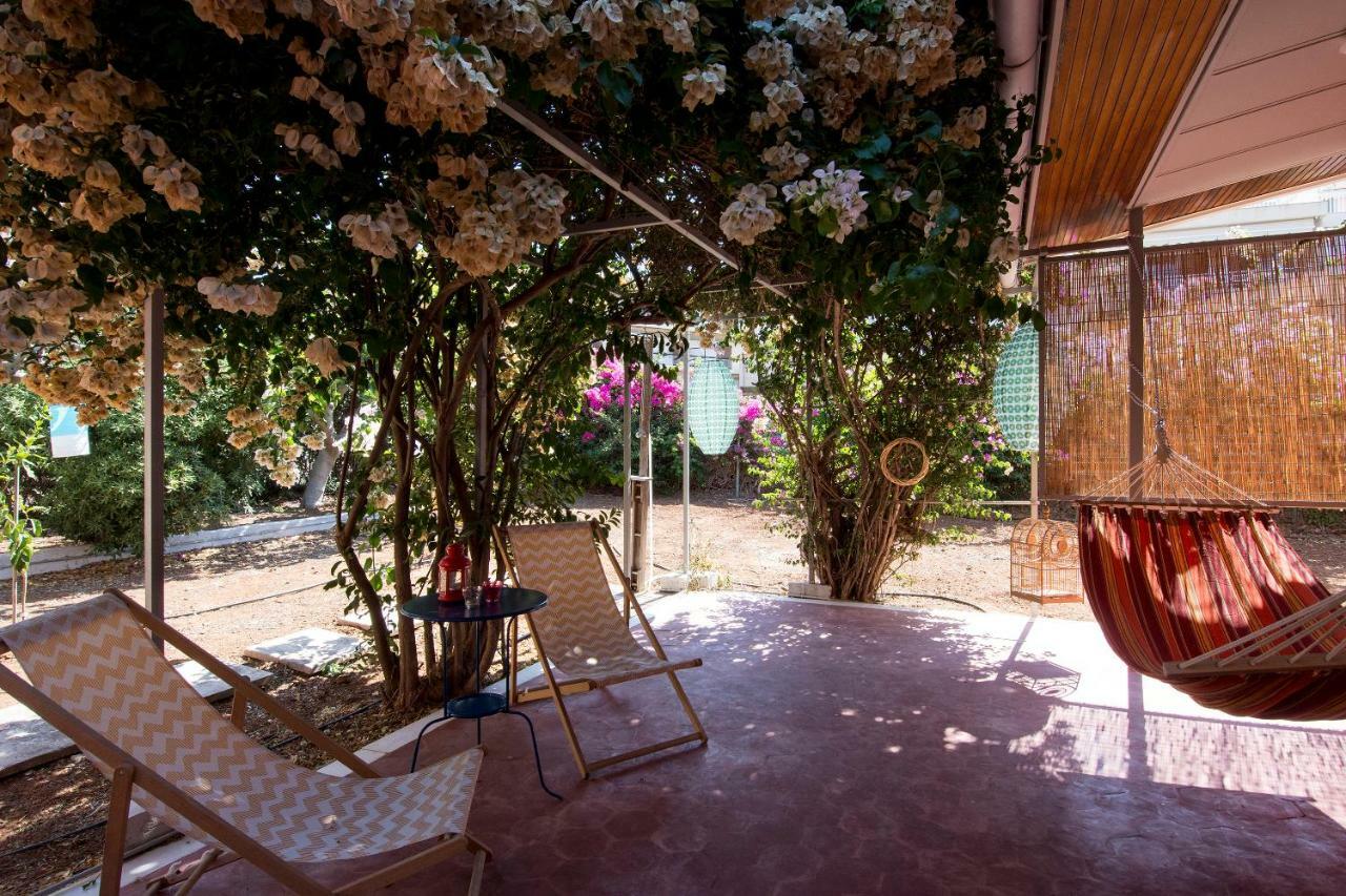 The Boucamviglia Beach House Saronida Eksteriør bilde